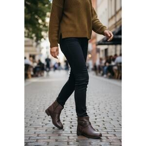 Cole Haan Boots Womens Size 7.5 Brown Leather Waterproof Ankle Zip Booties